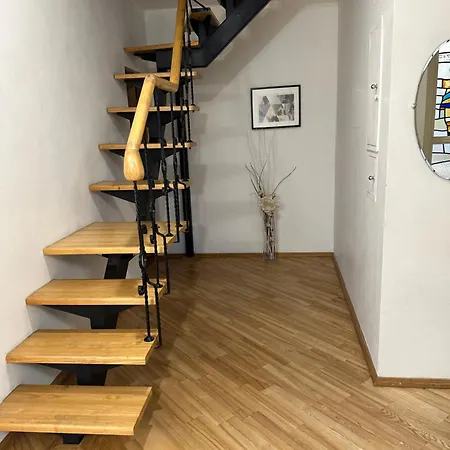 Old Town With Sauna דירה *