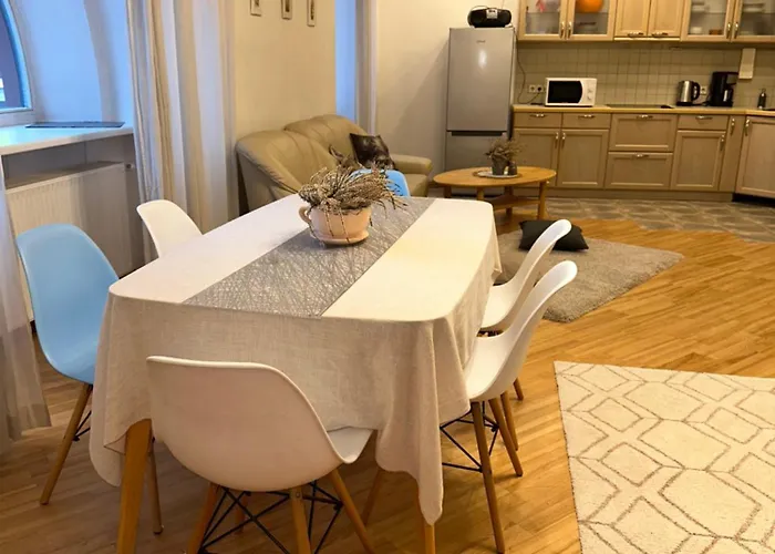 Old Town With Sauna דירה *